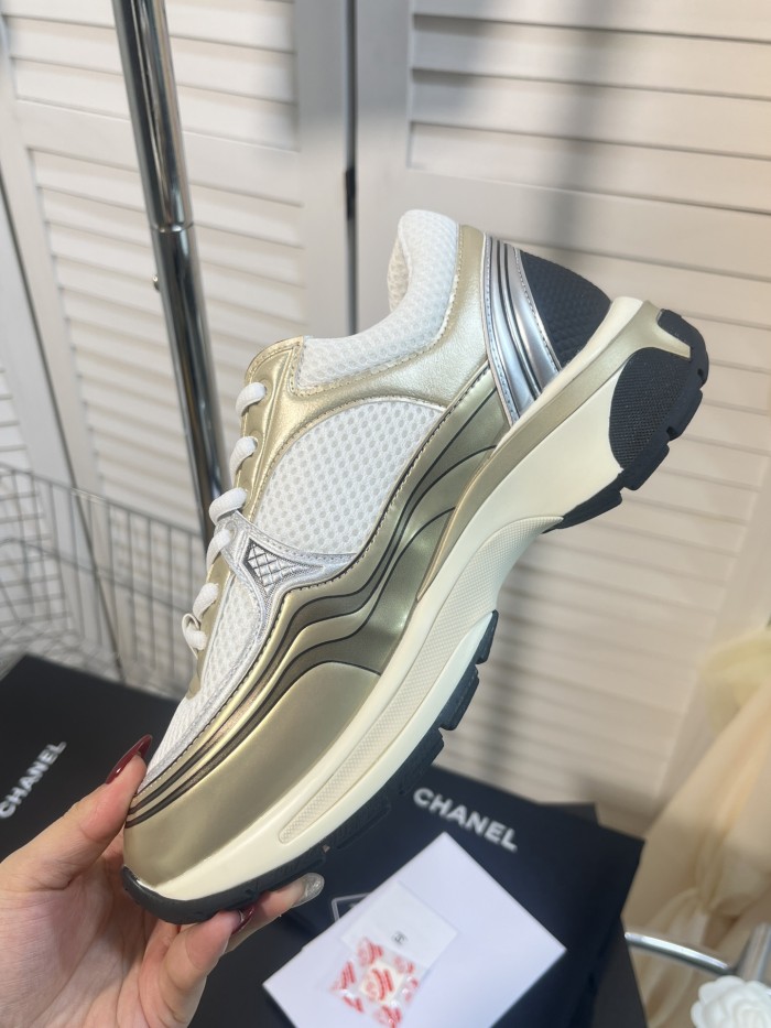 1:1 quality version Cowhide Fabric Surface Splicing Leisure Sports Shoes 2 colors 28661471