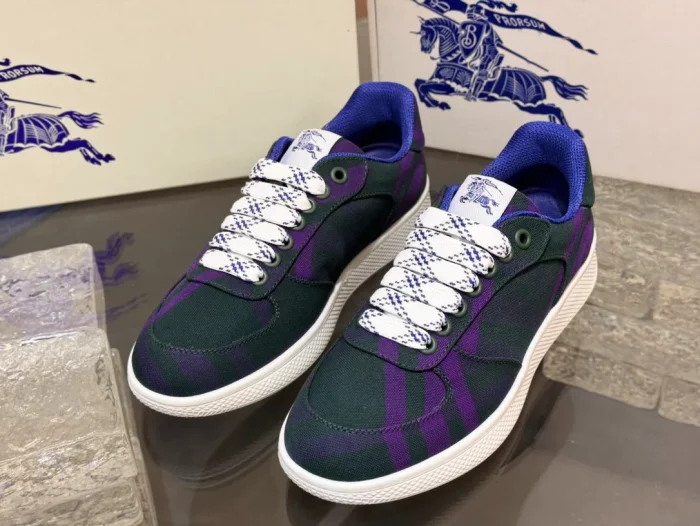 BURB5RRY TERRACE CHECK SNEAKERS   BBR103