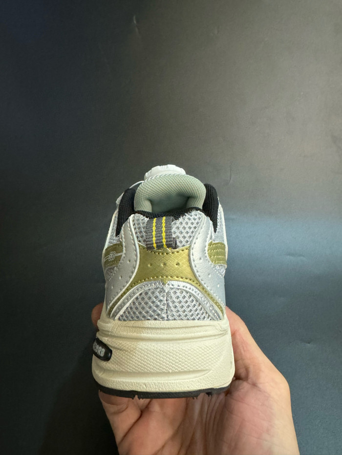 530 Rotating BuckleChunky Retro Sneakers for Kids 4 colors 28999003