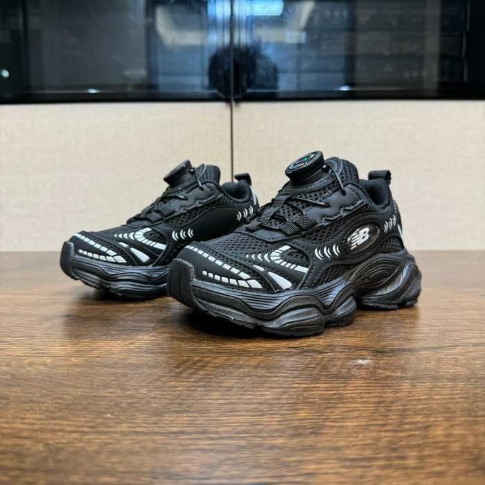 Mesh Rotating Button Dad Shoes Running Shoes for Kids 4 colors 29018042