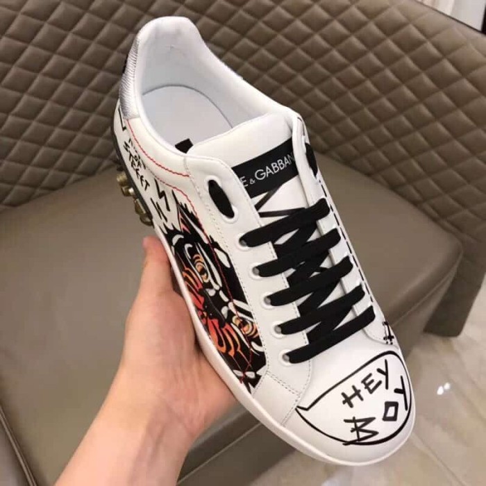 DOLCE    G@BB@N@ PORTOFINO SNEAKERS WITH APPLIQUS   DG019