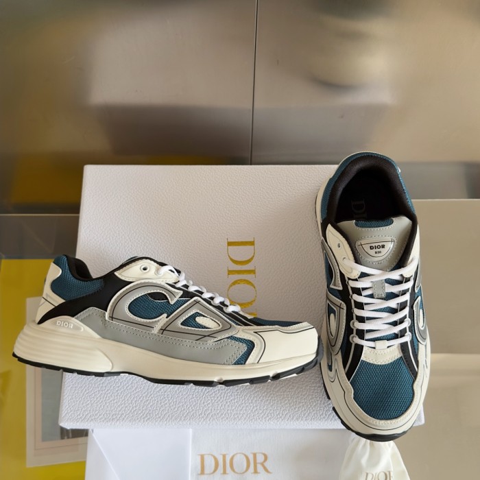 1:1 quality version Leather and mesh fabric patchwork reflective sneakers 35 colors 27736899