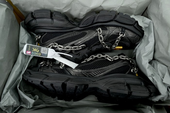 [plus-size shoes] 1:1 quality version 3XL Black Mesh Lock & Chain Low-top Chunky Sneakers 28997829