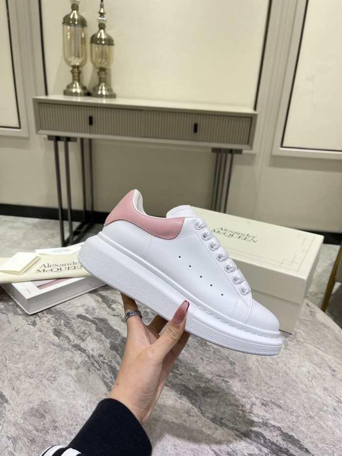 1:1 quality version 28314988 Leather Shoes Tail Logo Printed White Shoes 9 colors