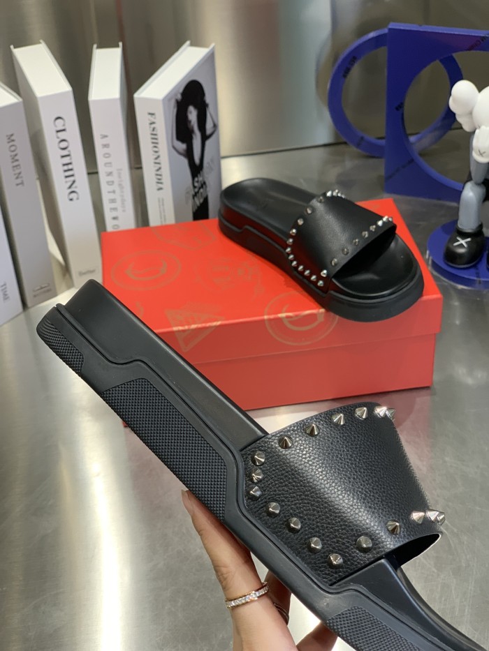 1:1 quality version 27870349 perimeter studded full studded model slippers 5 colors
