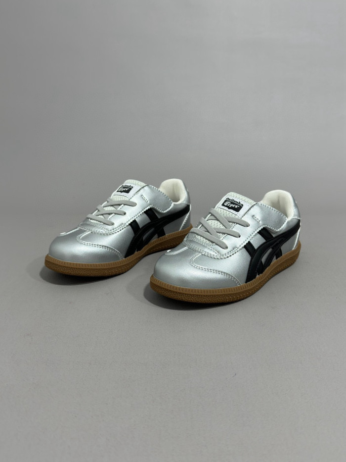 Velcro Retro Low Top Casual Running Shoes for Kids 4 colors 29006188