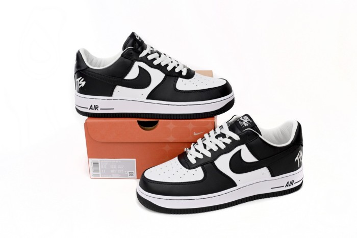 Terror Squad x N  Air Force 1 Low Panda FJ5756-100