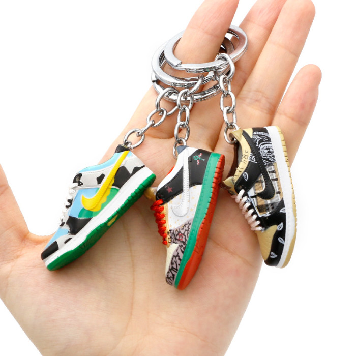 28360388 3D Sneaker Shoe Keychain 54 colors