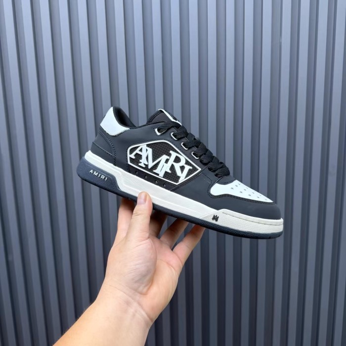 1:1 quality version Black and White Contrast Low-Top Sneakers 28499623