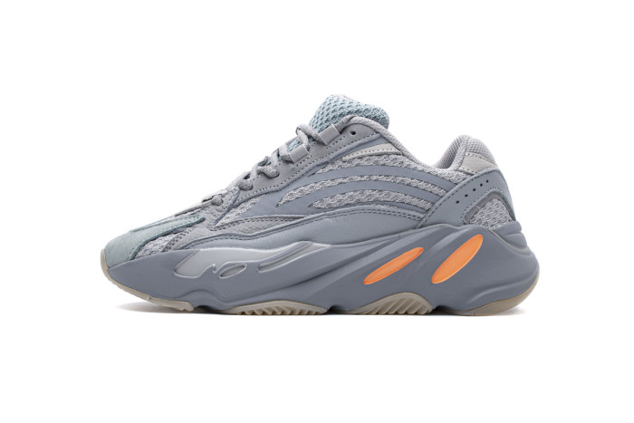 A Y**zy Boost 700 V2 Inertia FW2549