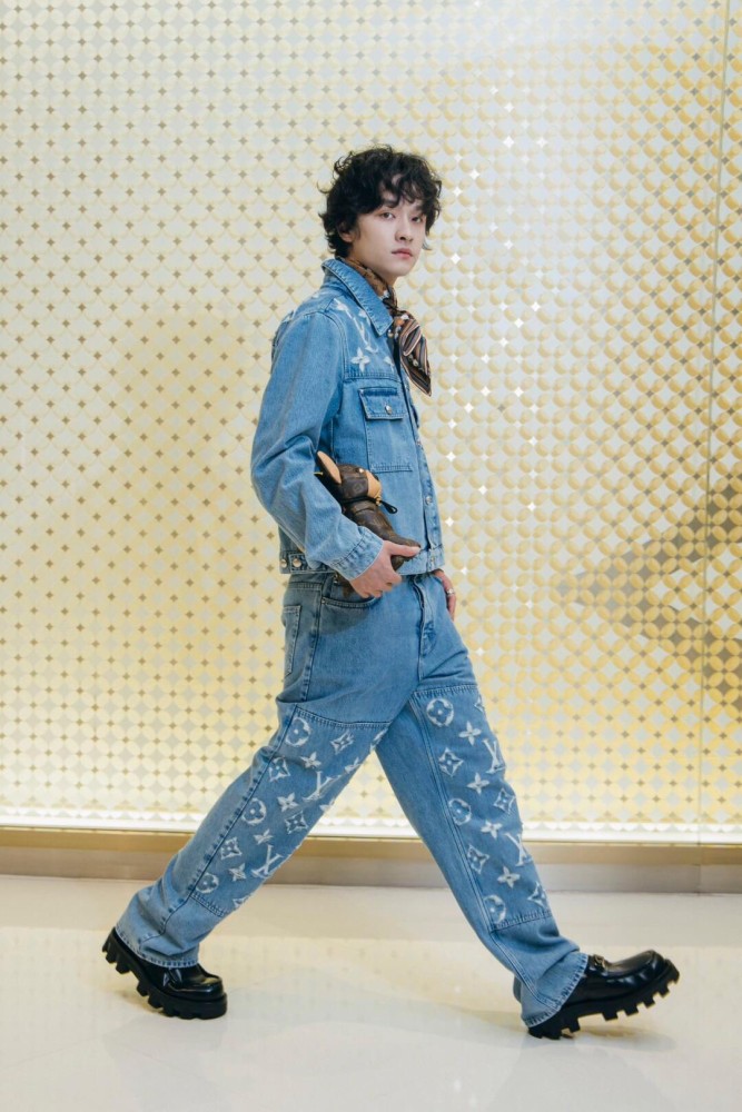 1:1 quality version White Logo Embroidered Blue Denim Jacket 28687458