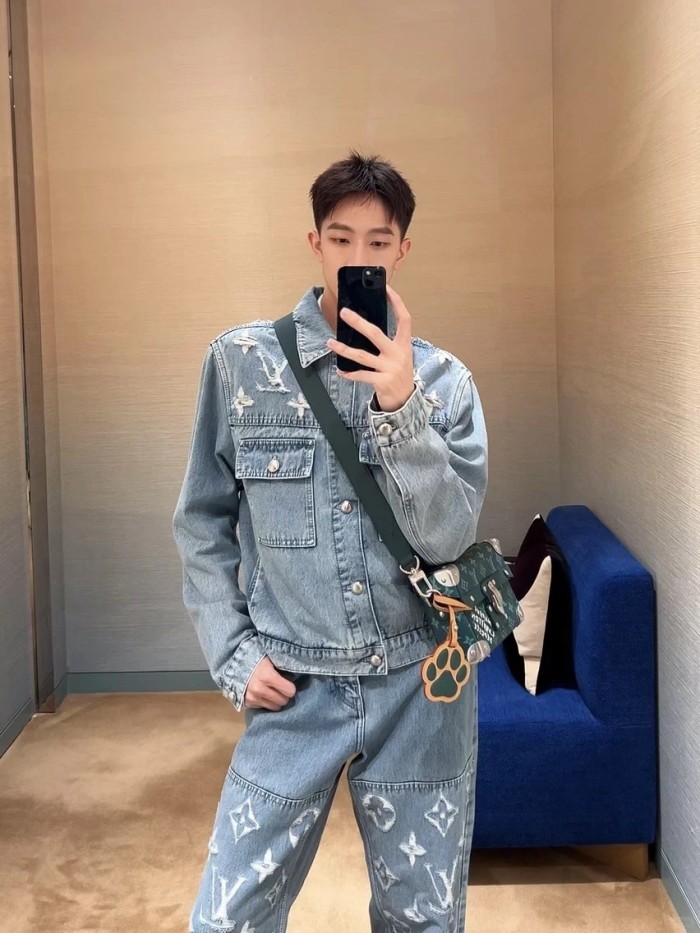 1:1 quality version White Logo Embroidered Blue Denim Jacket 28687458