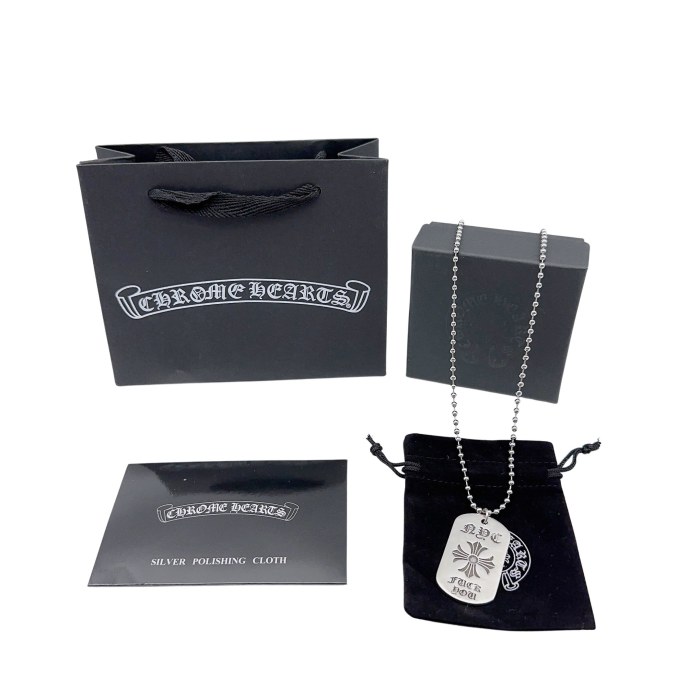 Large Cross Military Badge Necklace 28566092