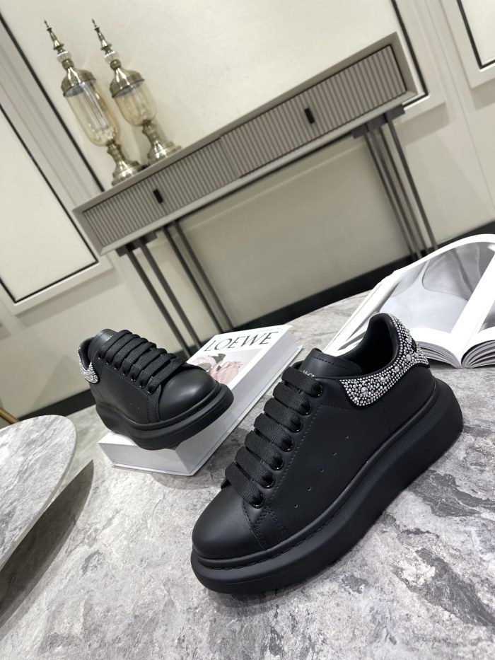 1:1 quality version Shoe Tail Rhinestone Monogram Sneakers 16 colors