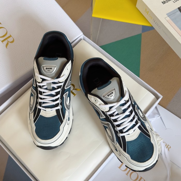 1:1 quality version Leather and mesh fabric patchwork reflective sneakers 35 colors 27736899