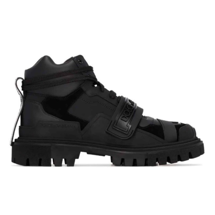 DOLCE    G@BB@N@ LOGO STRAP TREKKING BOOTS   DG55