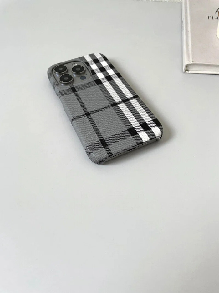 Retro Scottish Plaid Grey White Phone Case 28653786