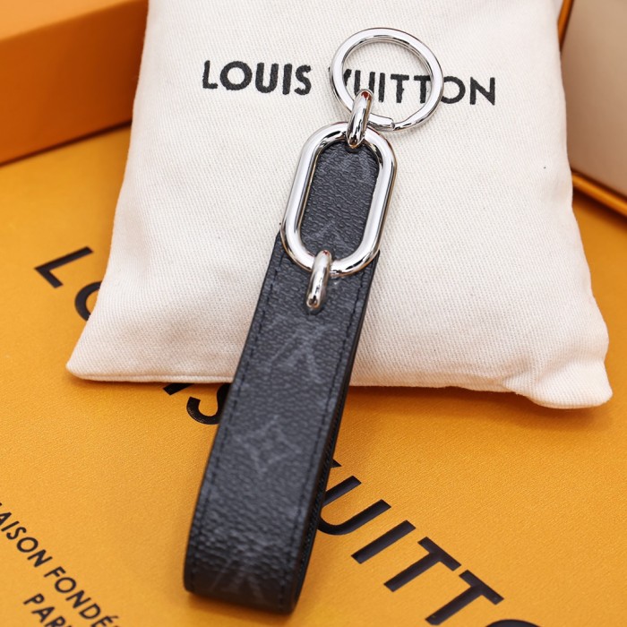 Alphabet leather key pendant