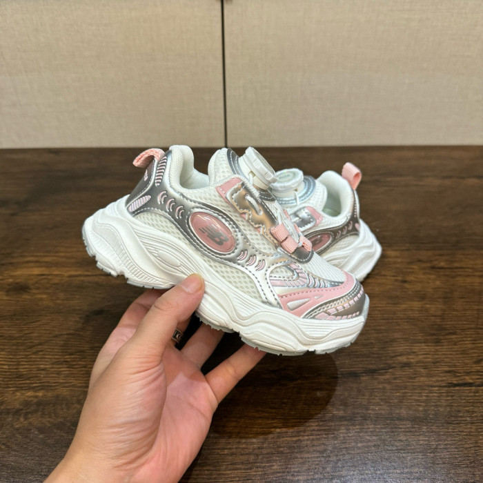 Mesh Rotating Button Dad Shoes Running Shoes for Kids 4 colors 29018042