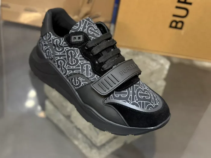 BURB5RRY VINTAGE CHECK SNEAKERS   BBR116