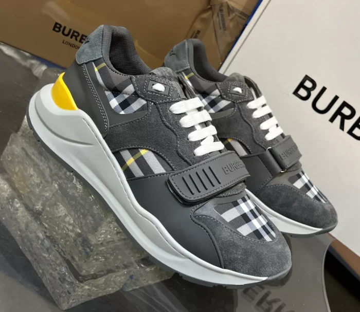 BURB5RRY VINTAGE CHECK SNEAKERS   BBR110