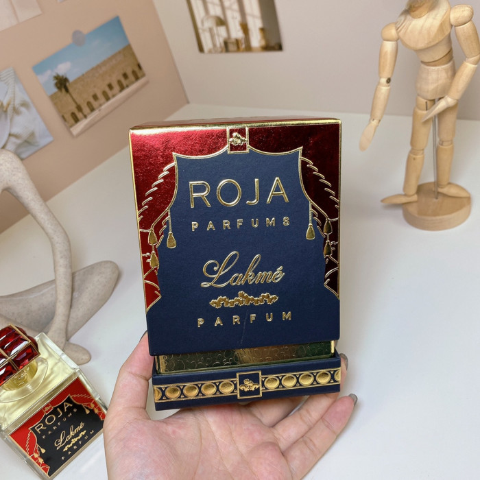 Roja Dove Lakme,2019 28903038