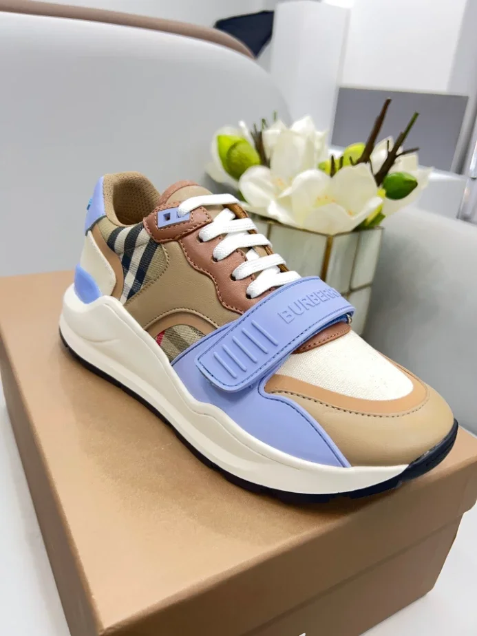 BURB5RRY VINTAGE CHECK SNEAKERS   BBR121