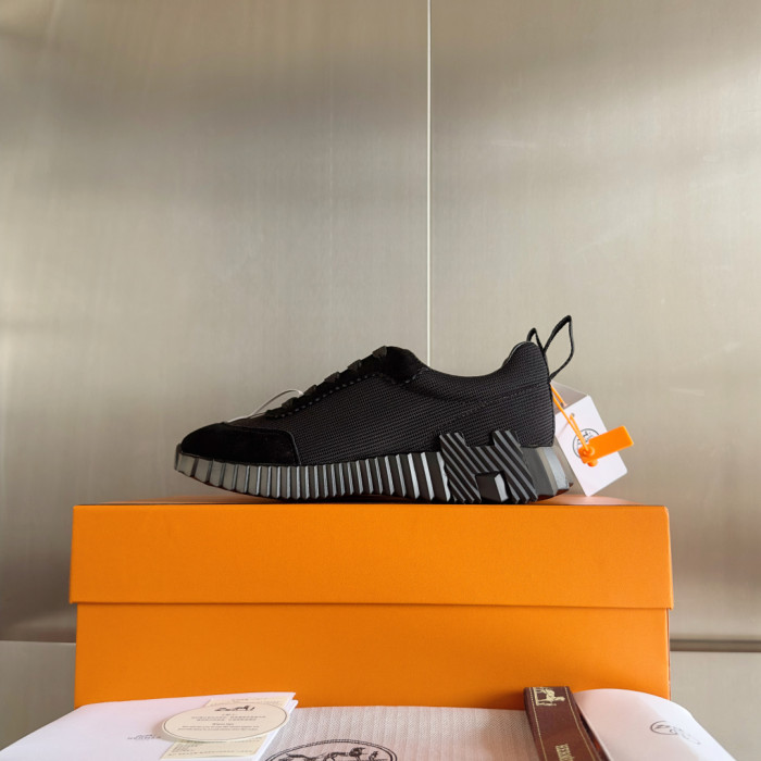 [plus-size shoes]Bouncing Black & White Couple Style Suede & Mesh Breathable Sneakers 2 colors 29085299