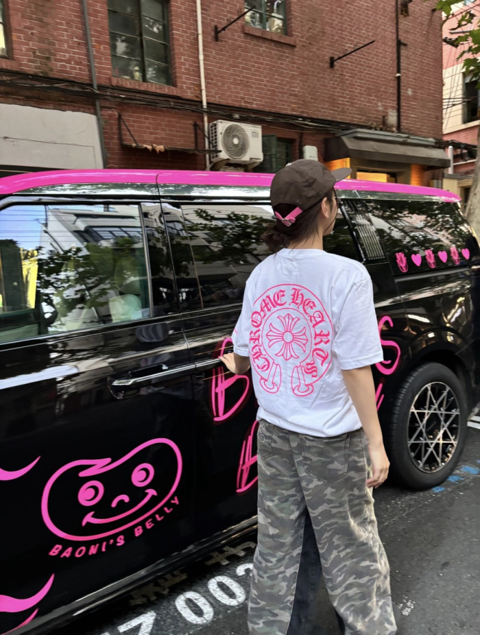 1:1 quality version Neon Pink Horseshoe Print Tee 2 colors 28710867