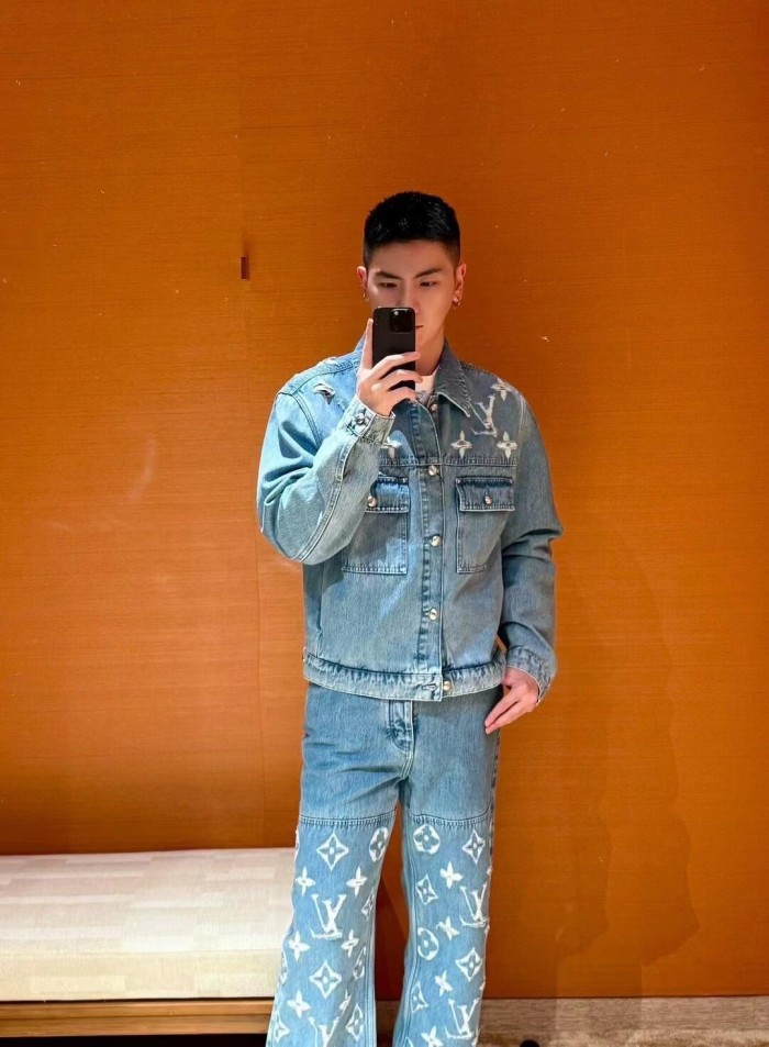 1:1 quality version White Logo Embroidered Blue Denim Jacket 28687458
