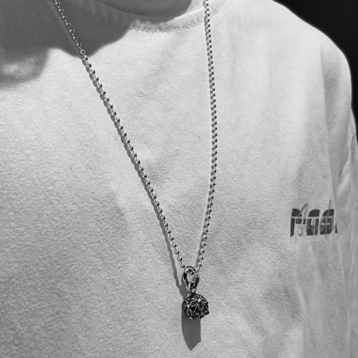 28203329 Six-character Cross Pendant Necklace