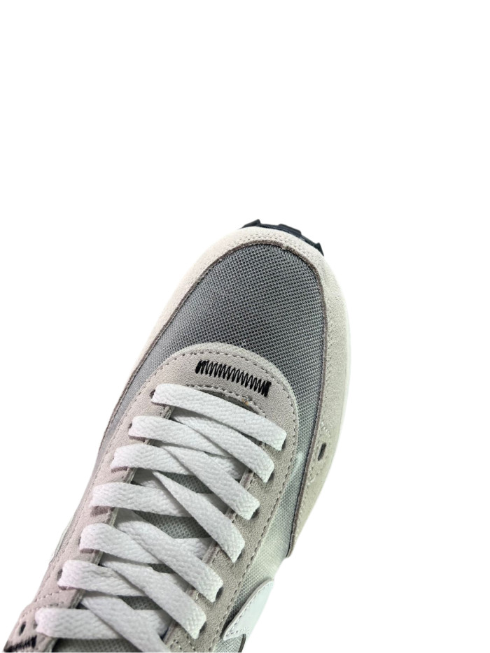 28117953  N LD Breathable Waffle Shoes