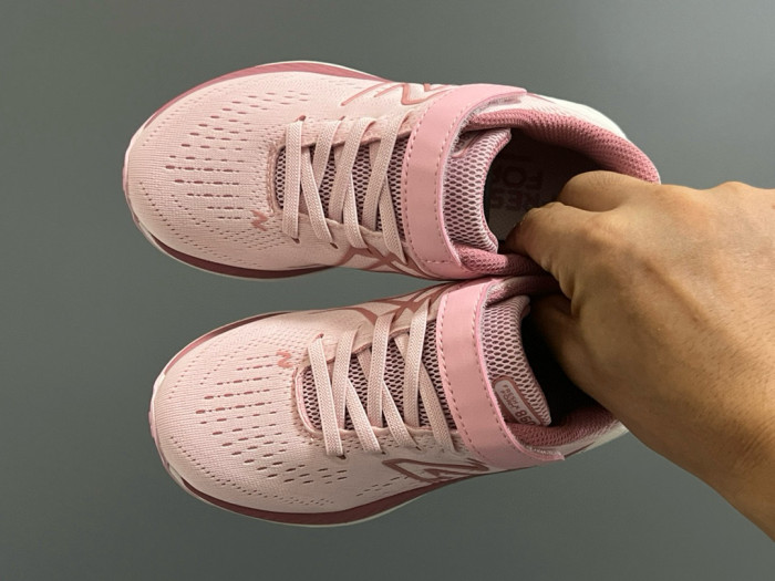 860 V2 Velcro Sports Shoes for Kids 6 colors 29011739