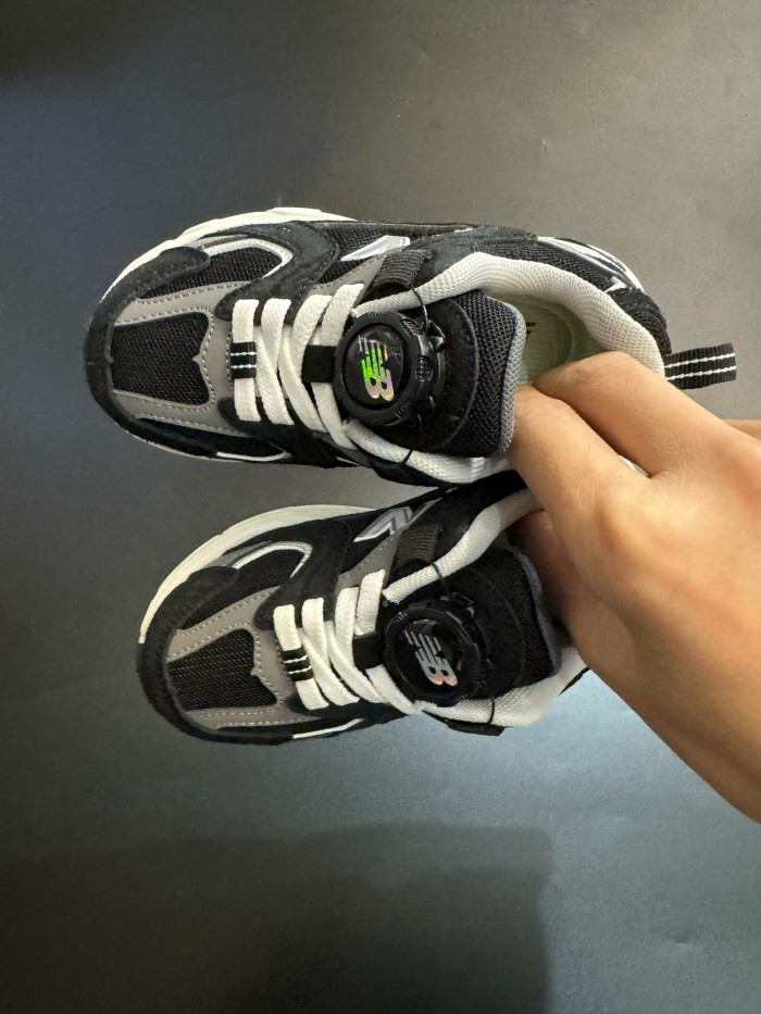 530 Rotating BuckleChunky Retro Sneakers for Kids 4 colors 28999003