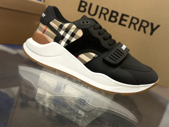 BURB5RRY VINTAGE CHECK SNEAKERS   BBR114