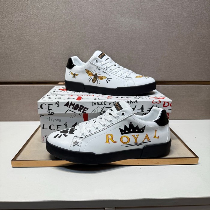 1:1 quality version Heart Crown and Insect Embellishments Casual White Sneakers 28816107
