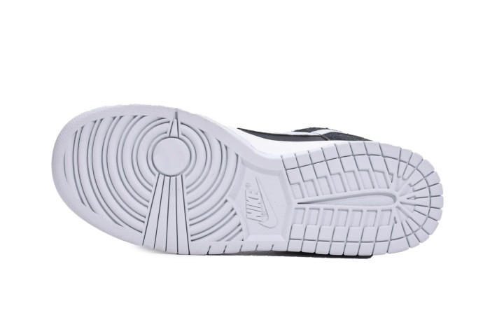 N  Dunk Low Retro Animal Pack Zebra DH7913-001