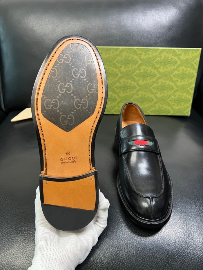1:1 quality version Red and Green Webbing Men's Loafers 6 colors 28899672