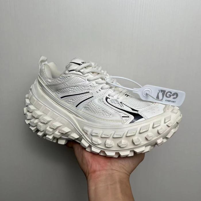 1:1 quality version  Chunky Defender Breathable Mesh Upper Running Shoes 7 colors 29018457