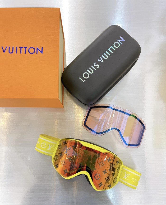 1:1 quality version  YR Outdoor Mountaineering Ski Adjustable Ski Goggles