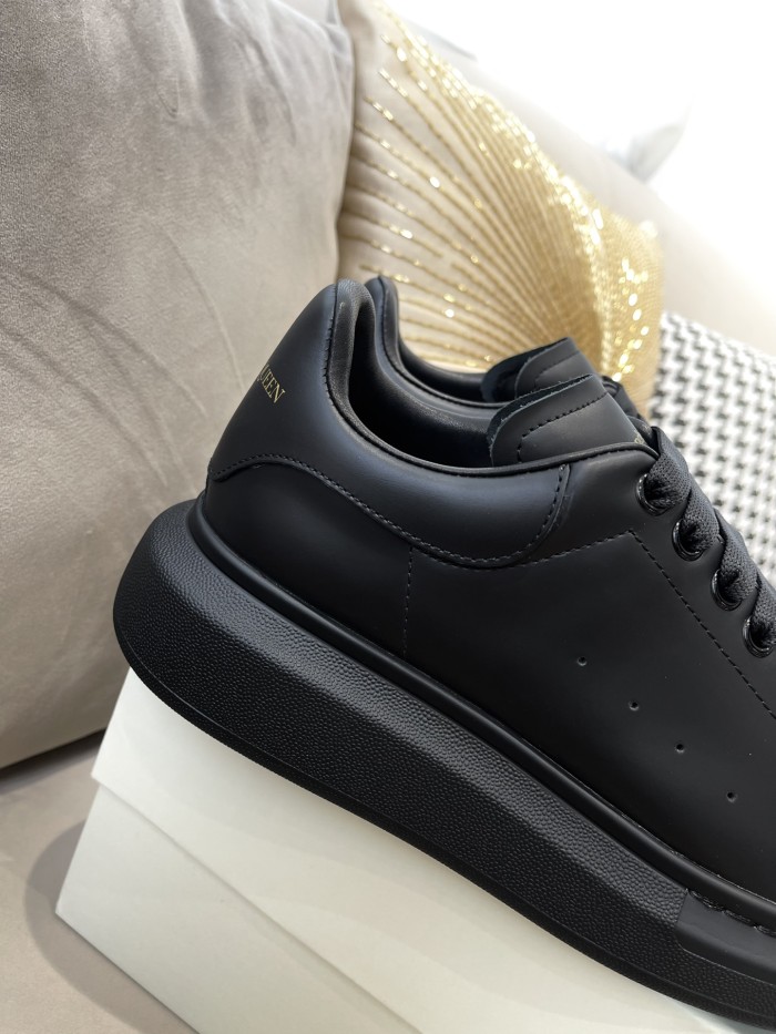1:1 quality version 28314988 Leather Shoes Tail Logo Printed White Shoes 9 colors