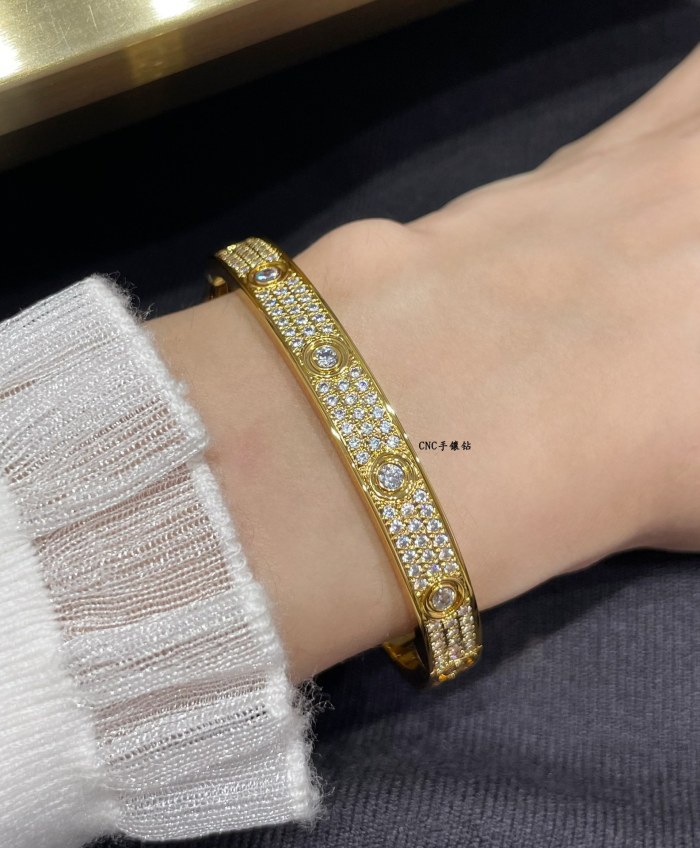1:1 quality version CNC wide version with main drill full of stars bracelet
