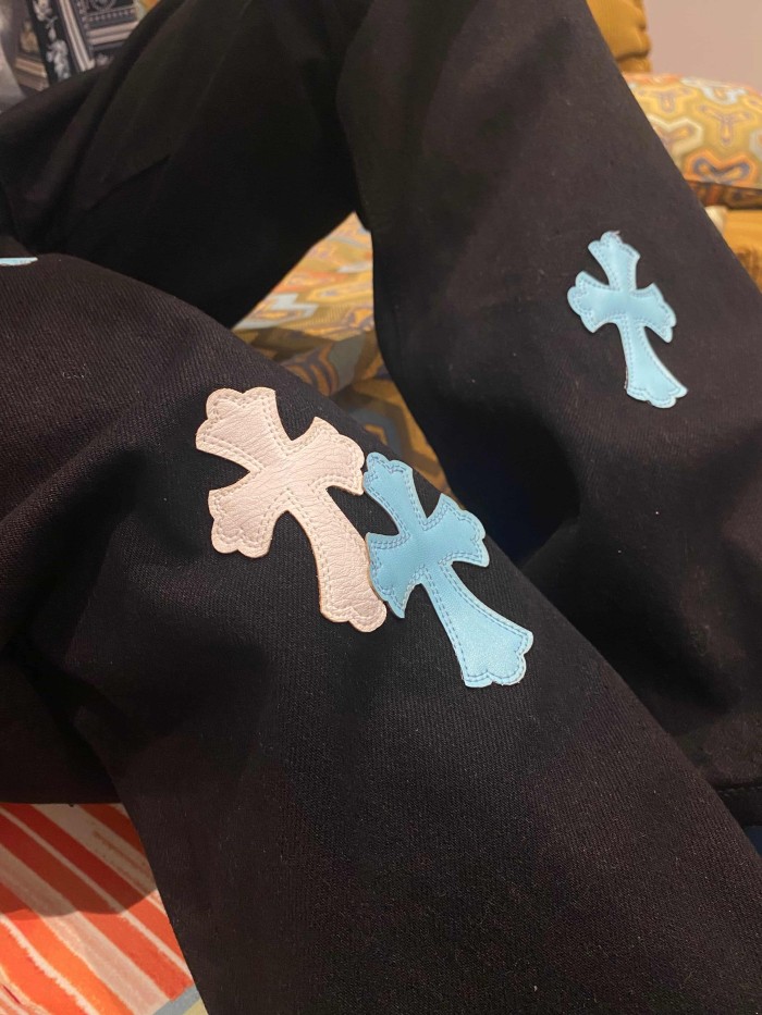 1:1 quality version  white & blue leather cross appliqué washed jeans 28959432
