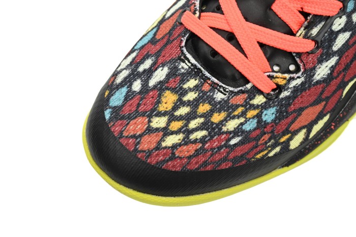 N Kobe 8 System Christmas Solid Outsole 555286-060