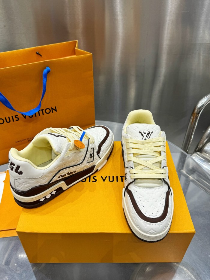 1:1 quality version Floral Logo Print Leather Sneakers 2 colors