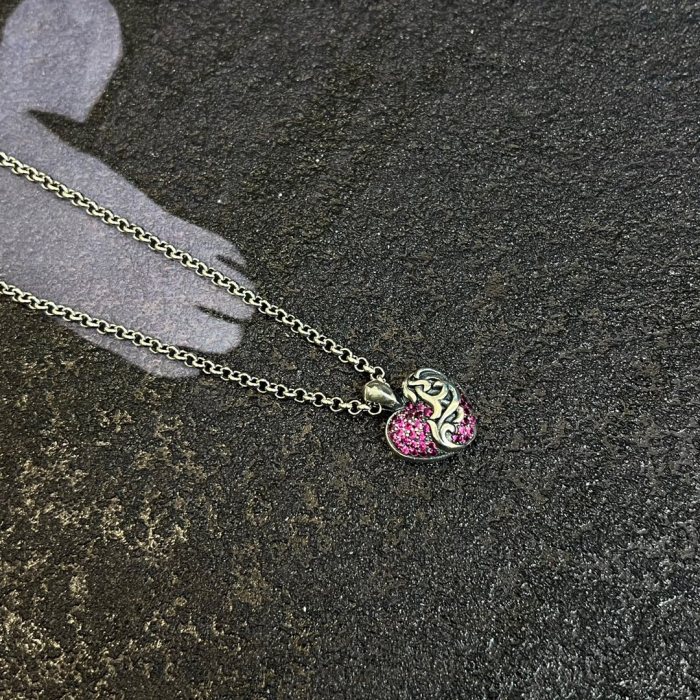 Love Vine Pendant Necklace