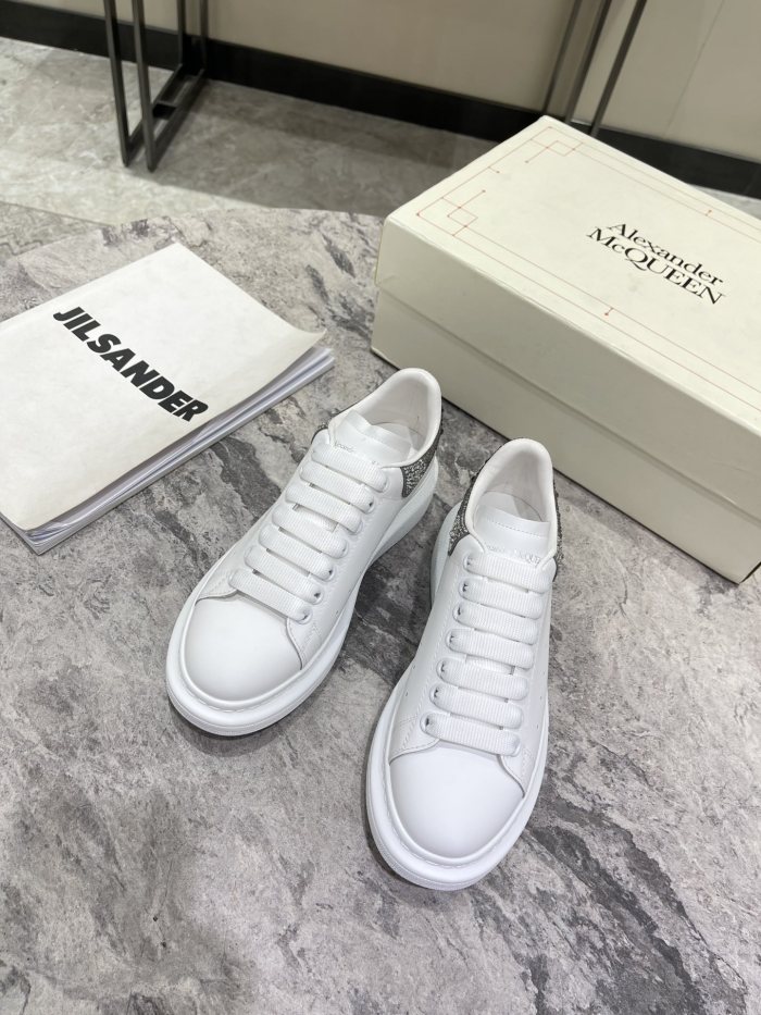 1:1 quality version Gradient Colorblocking Drill Tail Letter Print White Shoes 3 colors
