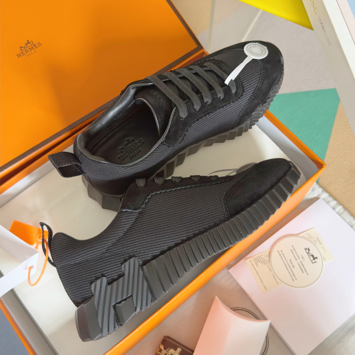 [plus-size shoes]Bouncing Black & White Couple Style Suede & Mesh Breathable Sneakers 2 colors 29085299