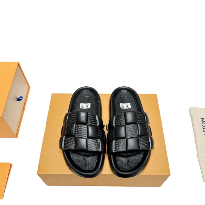 1:1 quality version 27977648 diamond check slippers 3 colors