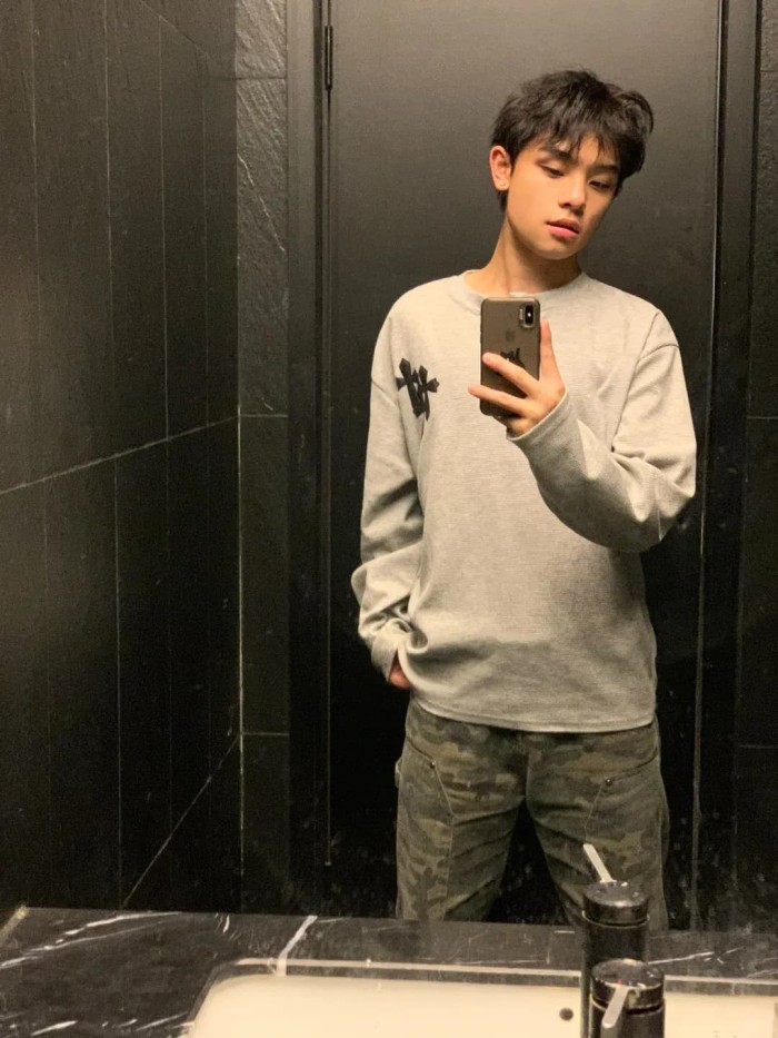 1:1 quality version Cotton Waffle Knit Cross Patch Crew Neck Long Sleeve Sweatshirt 2 colors 28938005